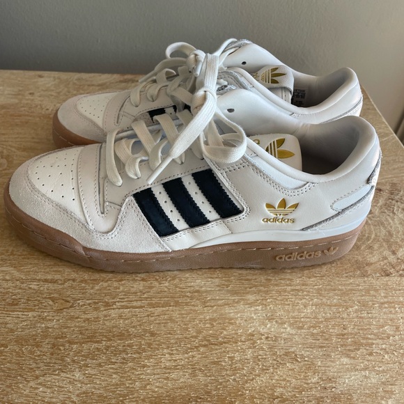 Like new. Mens ADIDAS FORUM 84 LOW CL. US SIZE 7.5. Cloud White/Core Black - Picture 11 of 15